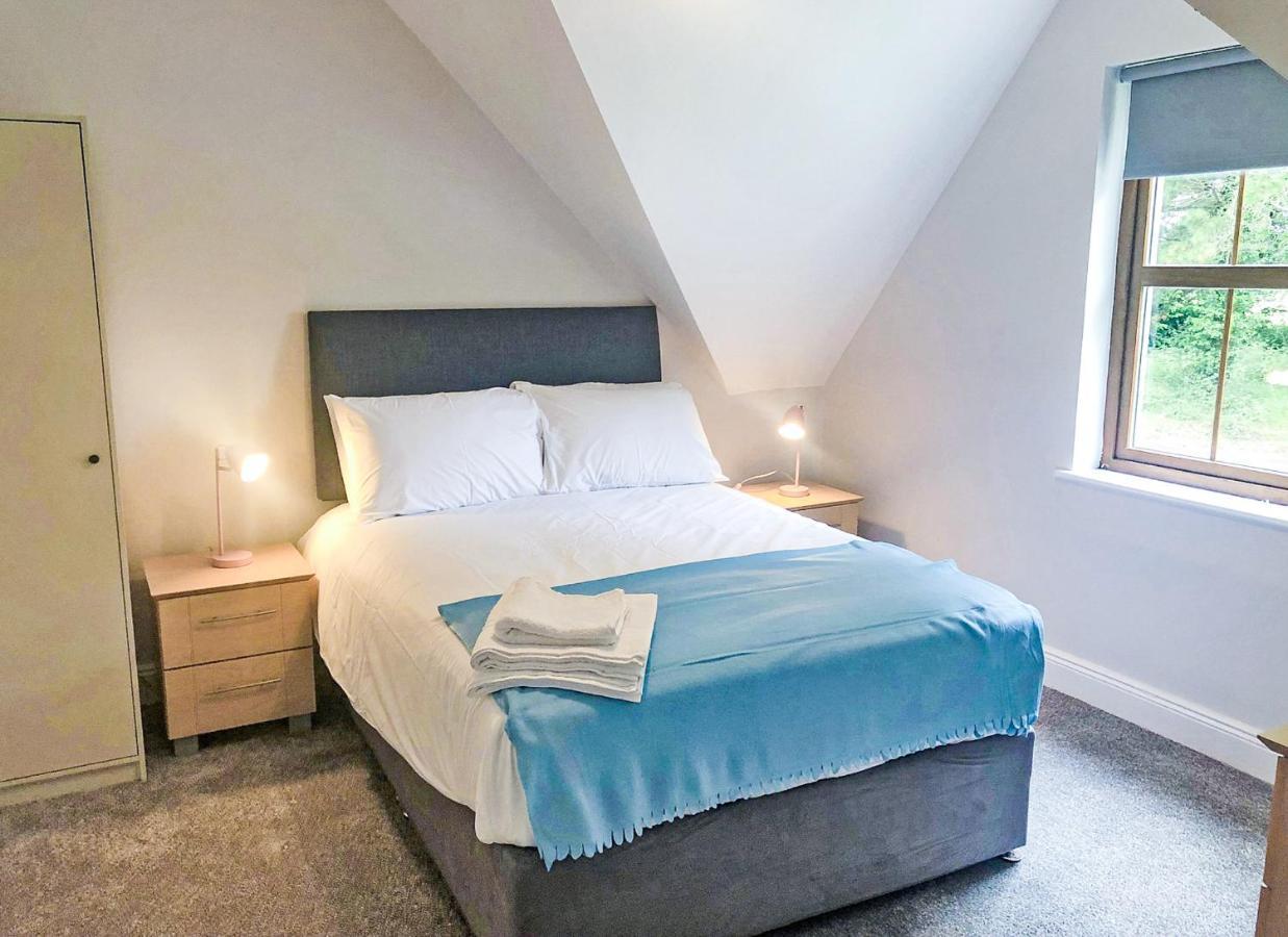 Old Court Holiday Homes Terryglass - Sleeps 6 By Trident Holiday Homes Bagian luar foto