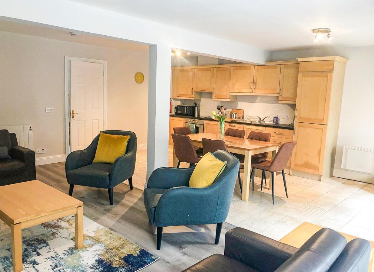 Old Court Holiday Homes Terryglass - Sleeps 6 By Trident Holiday Homes Bagian luar foto